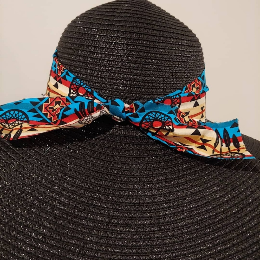 Floppy hat - Picture 2 of 2